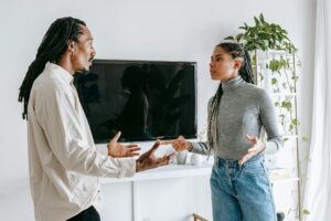 Infographics of How to Resolve Financial Conflicts in Marriage Without Damaging Your Relationship
